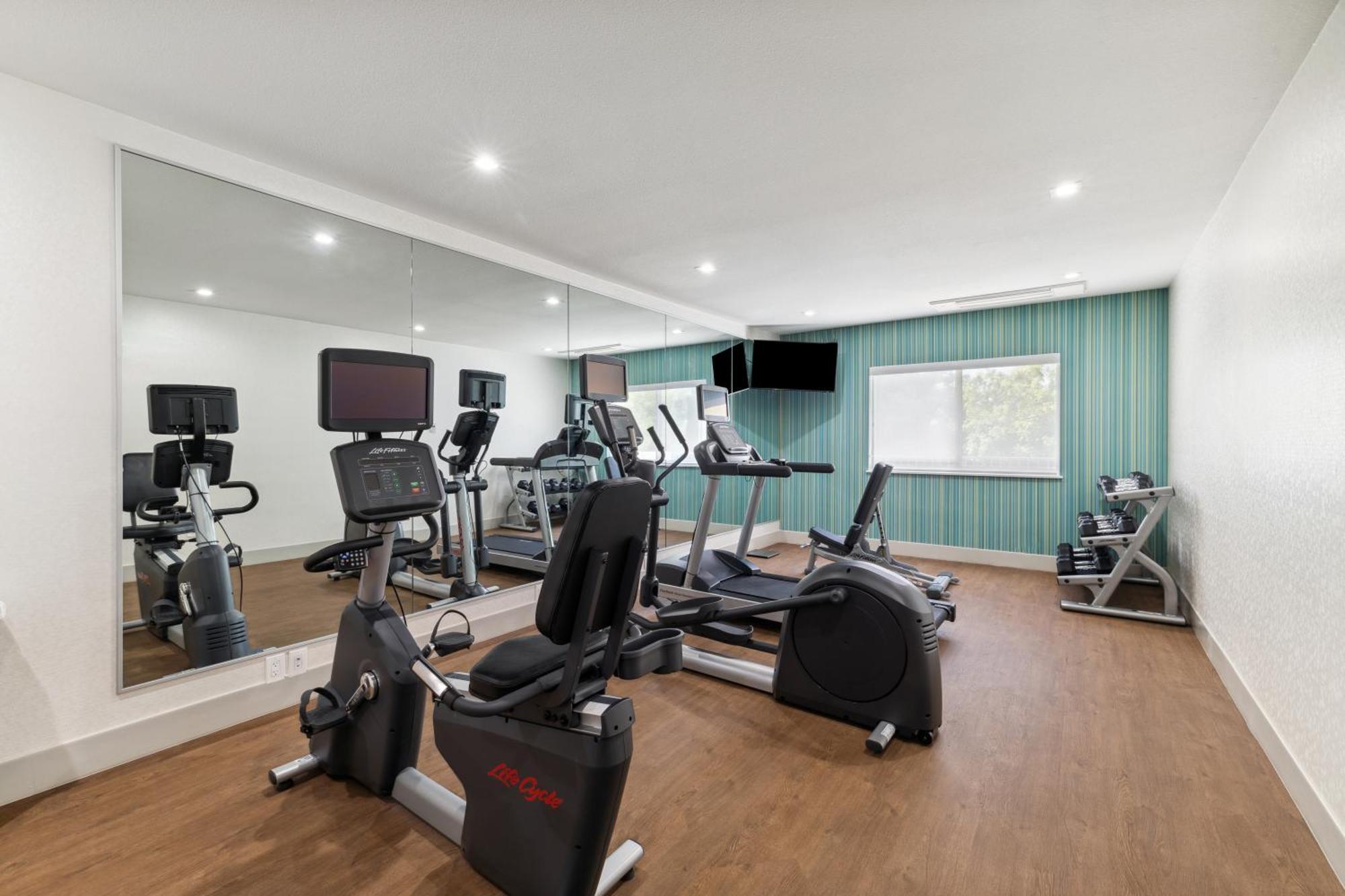 Holiday Inn Express & Suites Mountain View Silicon Valley By Ihg Ngoại thất bức ảnh