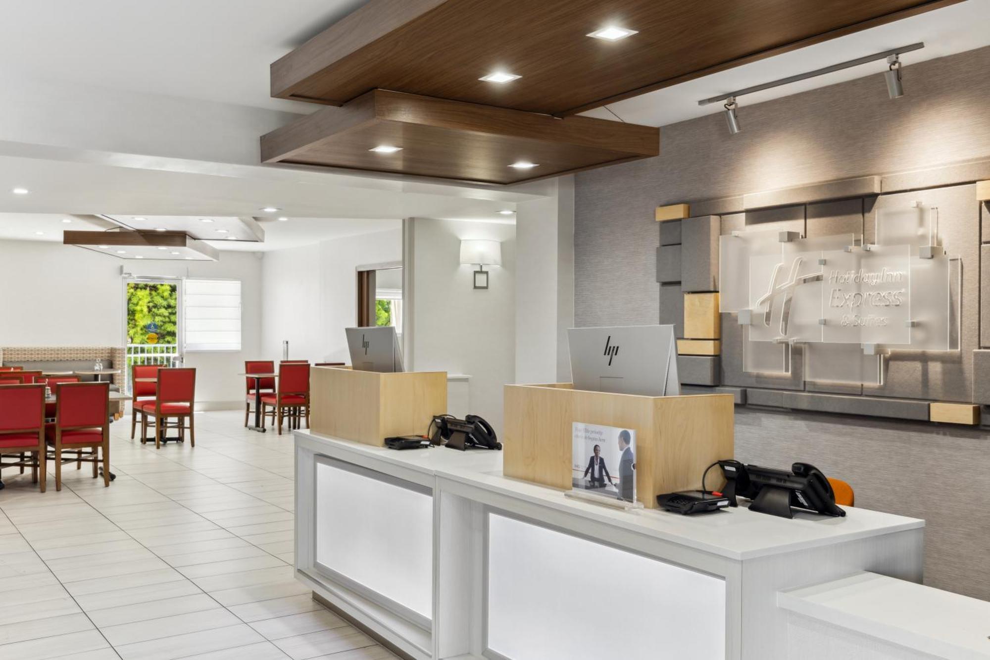 Holiday Inn Express & Suites Mountain View Silicon Valley By Ihg Ngoại thất bức ảnh