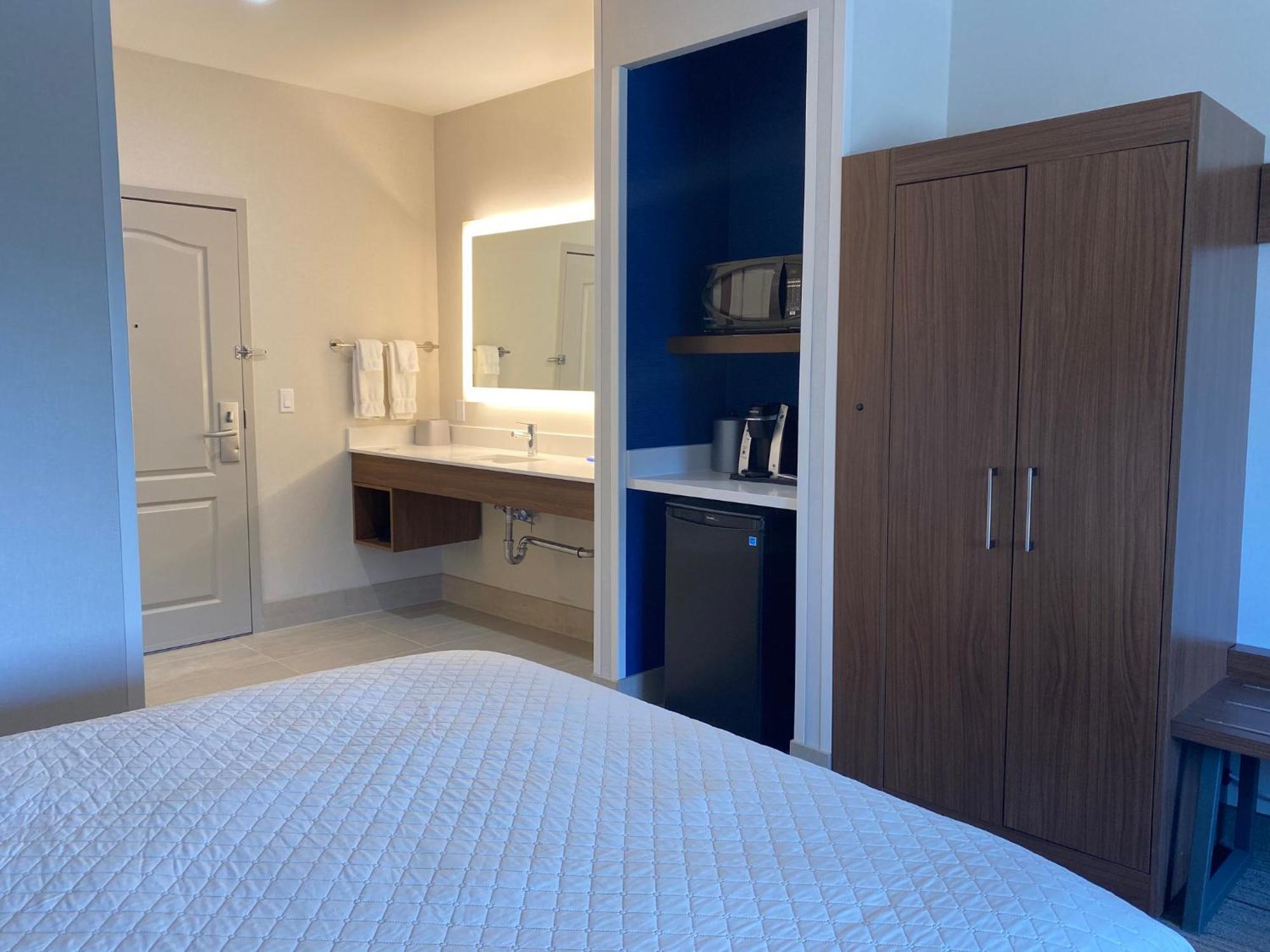 Holiday Inn Express & Suites Mountain View Silicon Valley By Ihg Ngoại thất bức ảnh