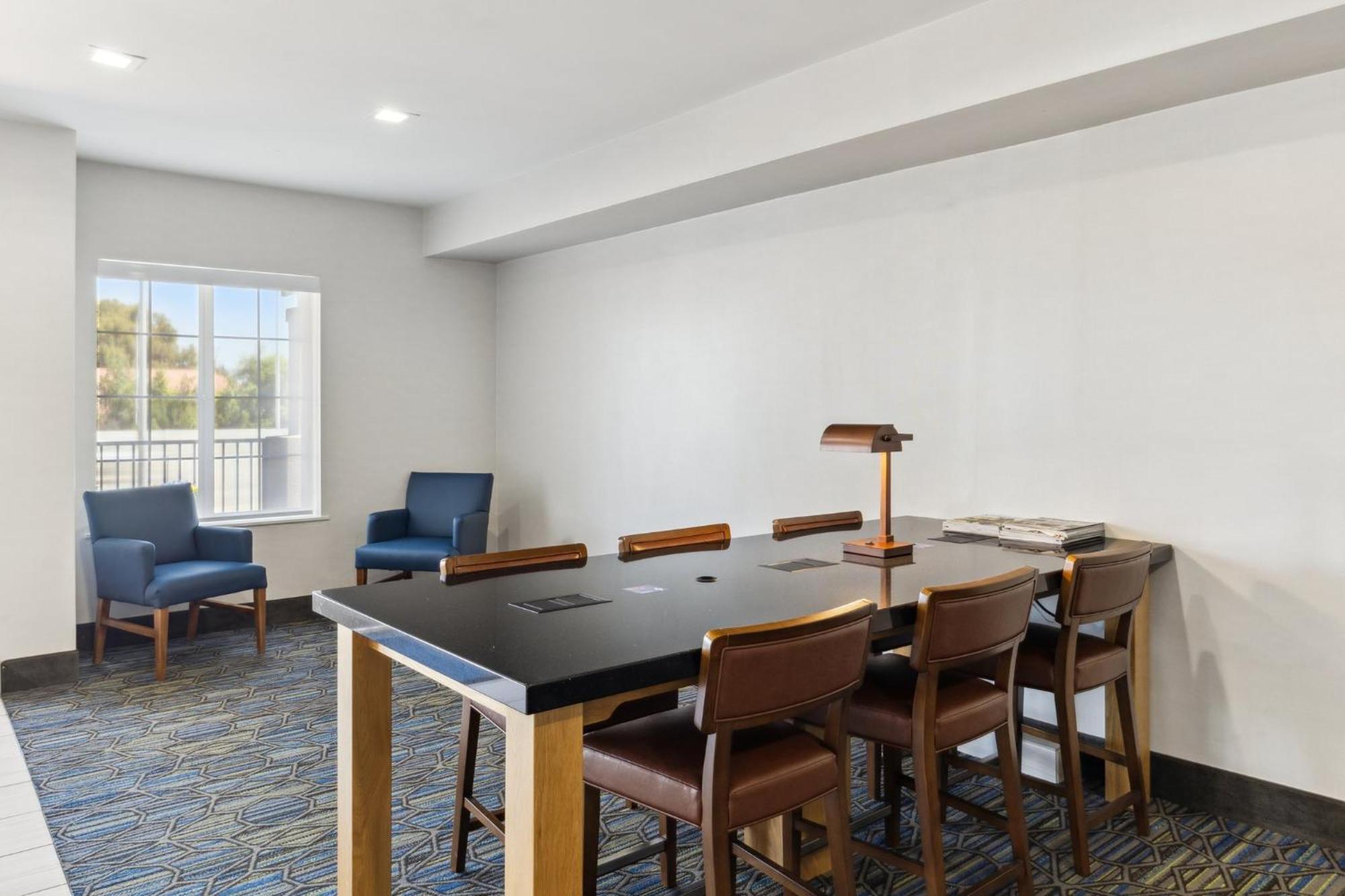 Holiday Inn Express & Suites Mountain View Silicon Valley By Ihg Ngoại thất bức ảnh